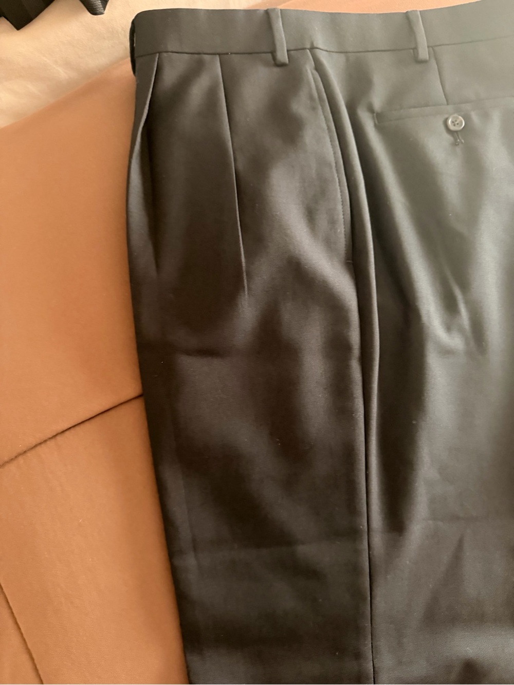 Men's Black Pleated Dress Pants brand new